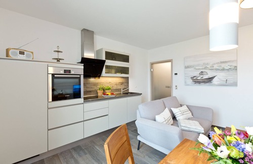 Muritz Hotel | Relax at Kells Appartements: Oceanfront Oasis Awaits