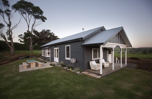 Jerrara Cottage | Discover Kelly Cottage: A Unique Hollywood Escape
