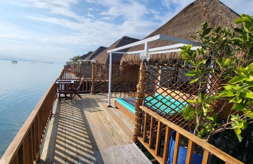 Tanjung Pinang Villa | Discover Kelong Pancing Madu Tiga: Family-Friendly Retreat