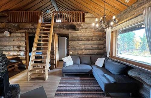Yllasjarvi House | Ylläs View Retreat: Hot Tub and Family-Friendly Comfort