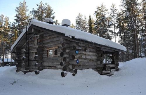 Vuostimo House | Cozy Ferienhaus in Kemijärvi with Open Fireplace