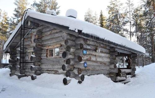 Vuostimo House | Cozy Ferienhaus in Kemijärvi with Open Fireplace