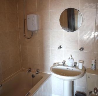 Grangemouth Apartment | Family-Friendly Kelpies Serviced Apartments in Abbotsford