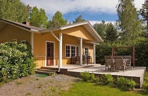 Ikaalinen House | Experience Keltavuokko: Top-Rated Lake View Getaway