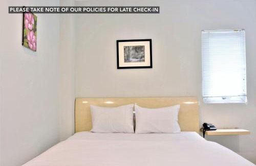 Bangka Hotel | Discover Kemang Eleven: Family-Friendly & Accessible Stay