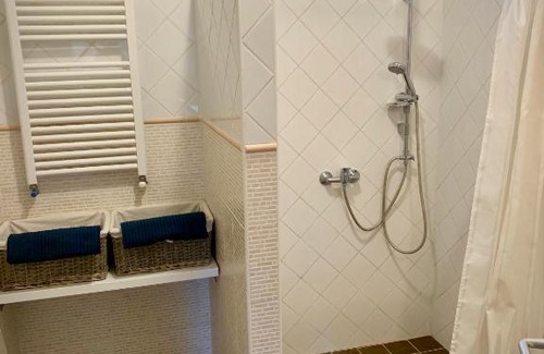 Gyula Apartment | Relax at Kemencés Apartman with Hot Tub and Pool Access