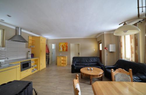 Dobronice u Bechyne Apartment | Discover Kemp na Staré papírně: Pet-Friendly Ocean Views