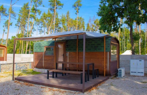 Hradec Kralove House | Relax at Kemp Stříbrný rybník with Oceanfront Views