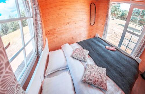 Zemgale Other | Pet-Friendly KEMPINGA MĀJIŅAs with Hot Tub & Great Reviews