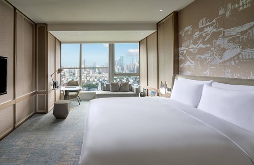 Qinhuai Qu Hotel | Experience Luxury at Kempinski Hotel Nanjing - 5 Star Excellence