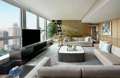 Qinhuai Qu Hotel | Experience Luxury at Kempinski Hotel Nanjing - 5 Star Excellence