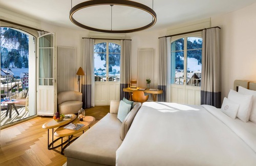 Engelberg Hotel | Elegant Kempinski Palace Engelberg: Spa, Pool & Dining Awaits