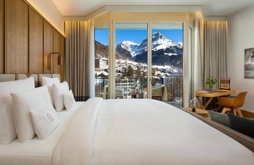 Engelberg Hotel | Elegant Kempinski Palace Engelberg: Spa, Pool & Dining Awaits