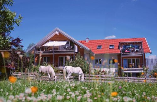 Kempten Apartment | Experience Kempten's Unique Bauernhof-Flair Getaway