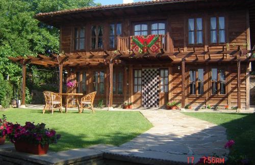 Zheravna House | Pet-Friendly Kenara Guest House with a 9/10 Review Score