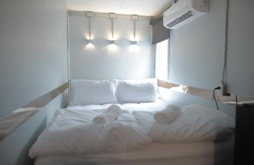 Phaya Thai Hotel | Comfortable KENCOZY Accommodation with Family-Friendly Amenities