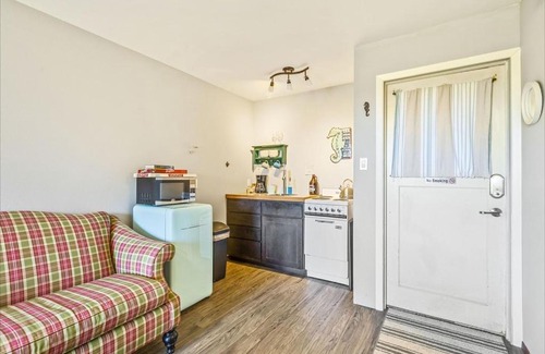 Grayland House | Pet-Friendly Kendrick Condo: Family Retreat with Great Reviews