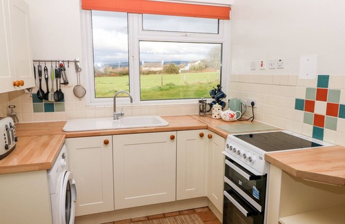 Kenfig House | Welcoming Kenfig Farm: Pet-Friendly Holiday Cottage
