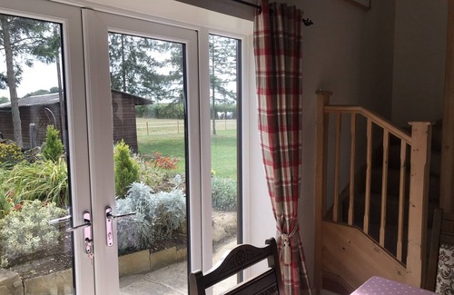Carterton House | Serene Kenns Farm Barn - Guest Rated 9.8, Family-Friendly Stay
