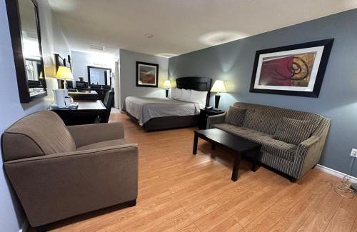 Windsor Hotel | Budget-Friendly Kenora Motel with Family Amenities