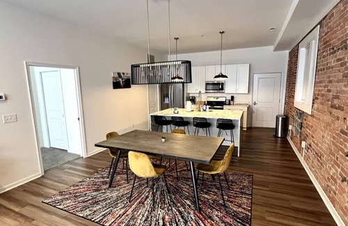 Martinsburg Apartment | Kensington Palace- one bedroom apartment
