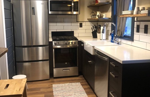 Kensington Apartment | Experience Kensington Quarters: Your Boutique Retreat Awaits