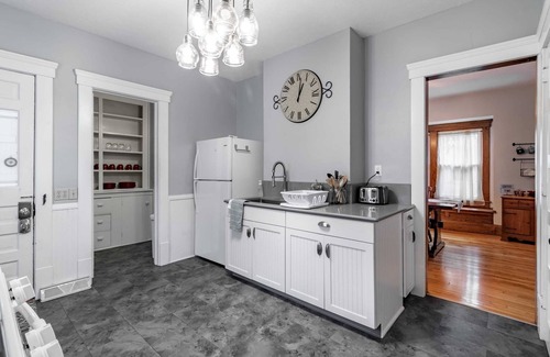Kent House | Ideal 3 BR House Steps from Downtown Kent with Patio