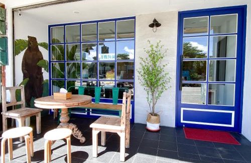 Big Beach House | Discover Kenting Sunhow Inn: Oceanfront & Pet Friendly Stay