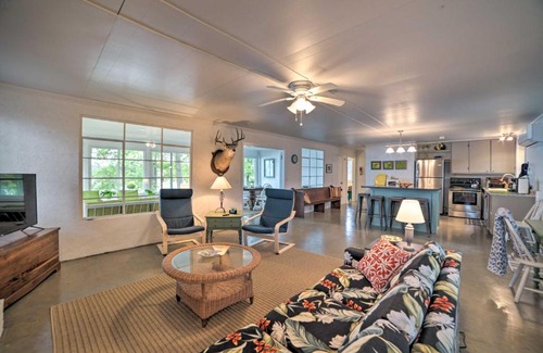 New Concord House | Cozy Kentucky Lake Cabin with Private Dock & Fire Pit