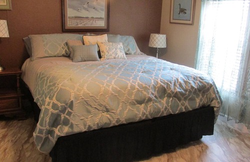 Hardin Resort | Unforgettable Stay at Kentucky Lake Pirate's Cove Resort