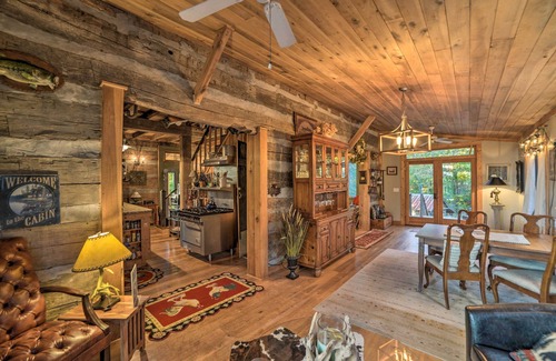 Waverly House | Scenic Historic Cabin with Kentucky Lake Views & Spa Access