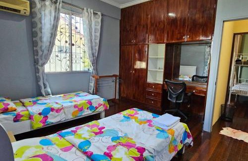 Miri Villa | Discover Kenyalang Piasau Homestay: Family-Friendly Retreat
