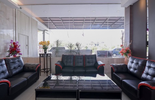 Piasau Hotel | Budget-Friendly Super OYO 1148 Kenyalang Suite Awaits