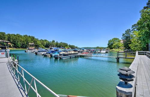 Salem Apartment | Keowee Keys Condo with Access to Resort-Style Amenities
