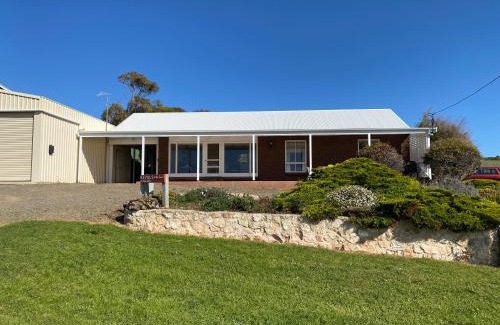 Penneshaw House | Coastal Haven: Kepals on the Coast, Kangaroo Island