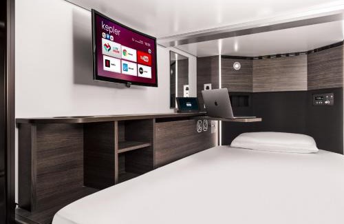 Riga Hotel | Top-Rated Kepler Club RIX Airport - Airside Transit Hotel