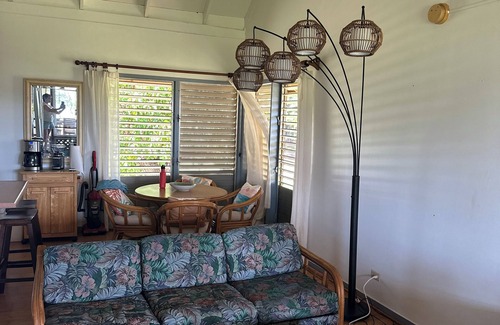 Maunaloa Condo | Beachfront Bliss: Ocean Views & Steps to Kepuhi Beach