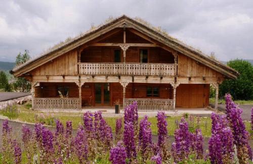 Saint-Pierre-dels-Forcats Ski Chalet | Ker Carlit: Pet-Friendly Retreat with High Guest Ratings