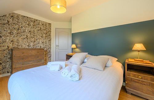 Monterblanc House | Relaxing Family Retreat Near Vannes with Hot Tub & Fireplace