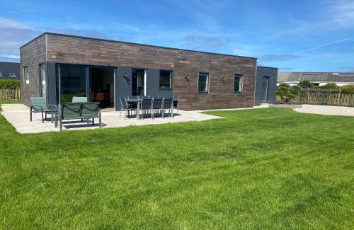 Cleder House | Ker Melen: Highly Rated Getaway for Families and Pets