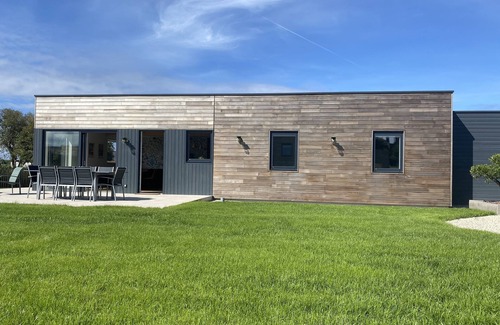 Cleder House | Ker Melen: Cozy Wooden Retreat Steps from the Beach