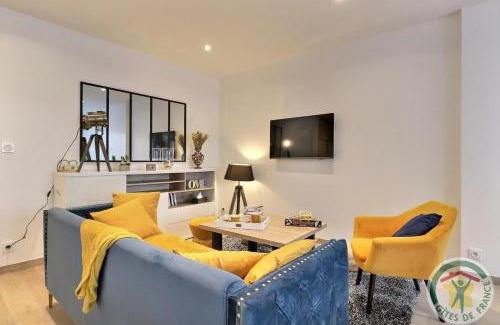 Saint-Germain-en-Cogles House | Oceanfront Retreat at Ker Sandra - Rated 10/10 by Guests
