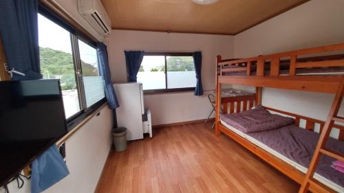 Tokashiki House | Budget-Friendly Kerama Backpackers with Kitchen Access