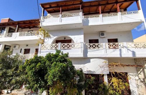 Zaros Hotel | Beachfront Keramos: Pet-Friendly Retreat with Ocean Views
