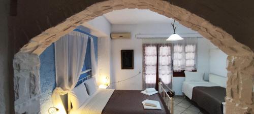 Zaros Hotel | Beachfront Keramos: Pet-Friendly Retreat with Ocean Views