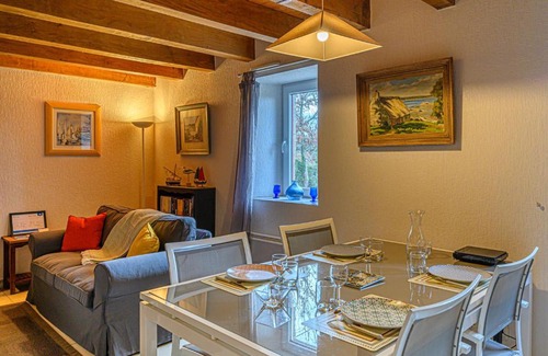 Surzur House | Kercolo - Countryside Retreat 10 Minutes from Beaches