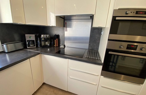 Carnac Apartment | Experience Kerenflech - Bel Appart 3* with Balcony & Breakfast