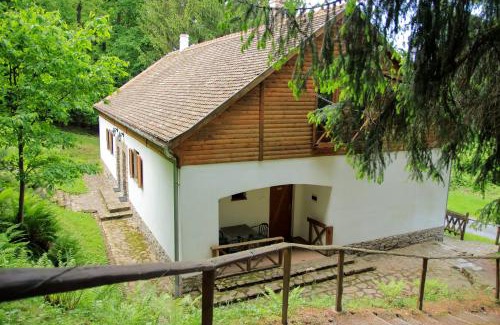 Koszeg Apartment | Discover Keresztkúti Erdei Pihenőhely: Guest Rated 9.1