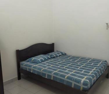 Parit Buntar House | Budget-Friendly Stay at Kerian Putra Muslimstay