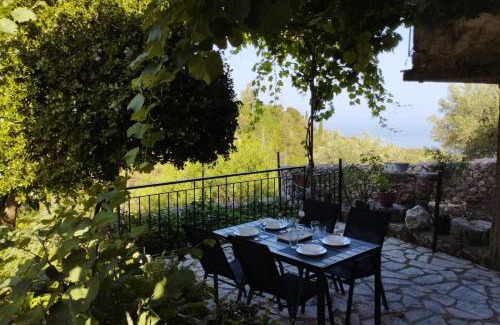 Drimonas Apartment | Experience Kerkis Traditional Guesthouse: Family & Pet Friendly